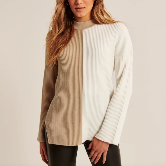 Abercrombie & Fitch Sweaters - NWT Abercrombie Sweater